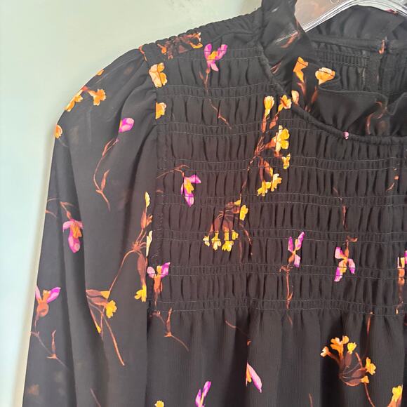 Madewell Georgette Smocked Mockneck Flowy Floral Top - Picture 6 of 7